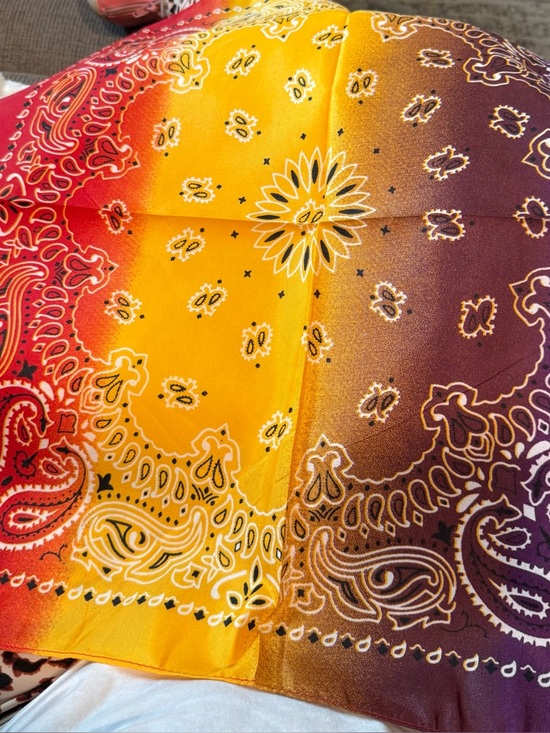 Accessories - Gradient Bandana Scarf in Yellow, Orange & Burgundy